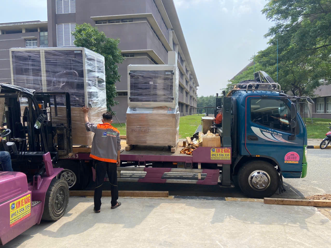 Vận tải Hoàng Phúc